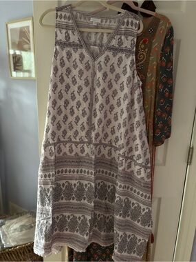 J. Jill ~ Pure Jill White and Gray Printed Sleeveless Midi Dress